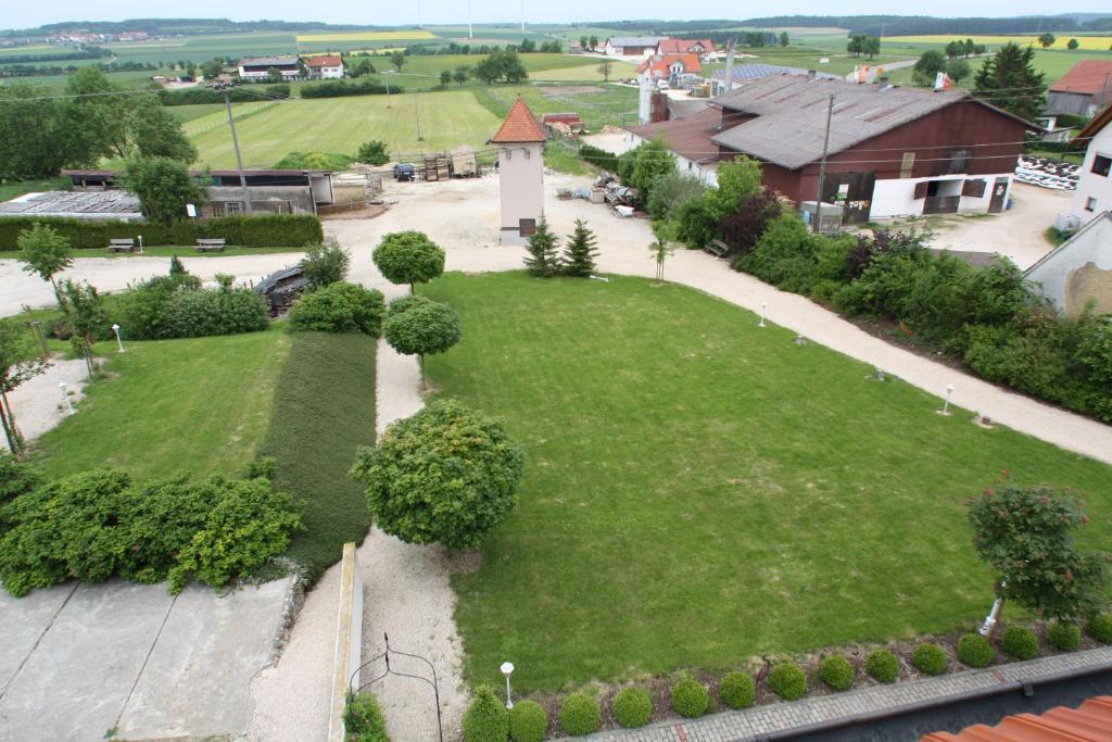 Landhotel Zur Kanne Neresheim Bagian luar foto