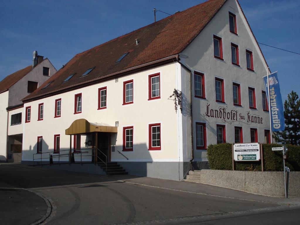 Landhotel Zur Kanne Neresheim Bagian luar foto